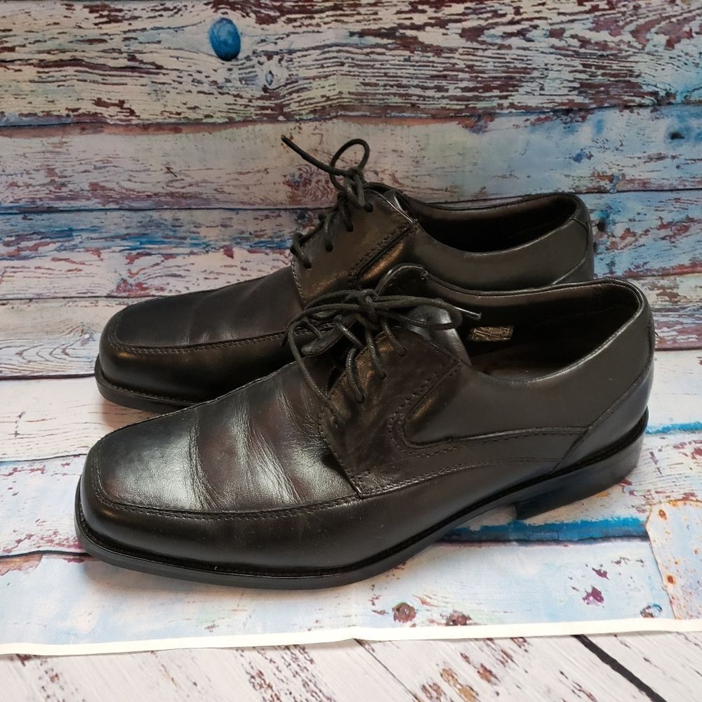 DOCKERS genuine leather men's dress laced  shoes size 8.5W